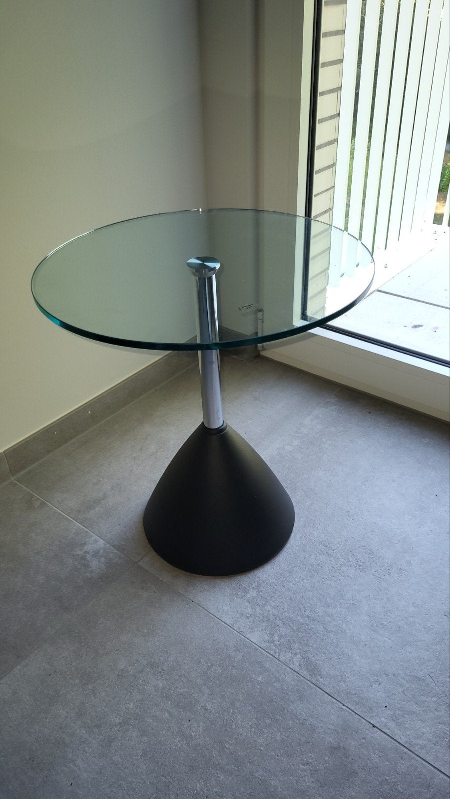 Tijdloos design glazen tafeltje, Ophalen, Zo goed als nieuw