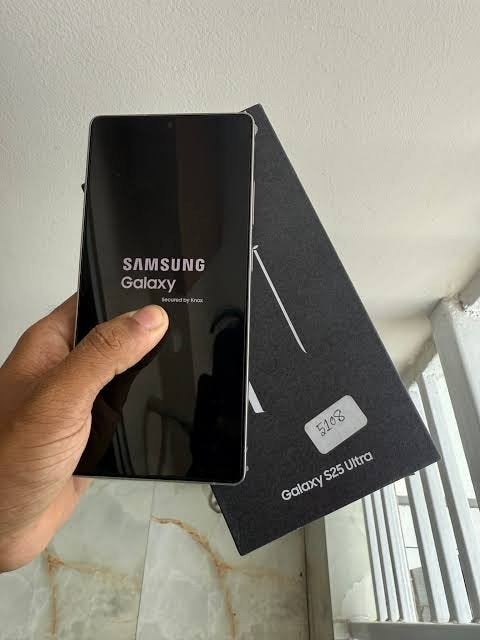 Samsung Galaxy S25 Ultra 256 Go – État irréprochable + Factu, Zwart, Touchscreen, Ophalen of Verzenden, Zo goed als nieuw