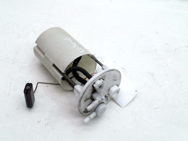 FLOTTEUR RESERVOIR A CARBURANT Corolla (E12) (|7701002040|), Utilisé, Toyota