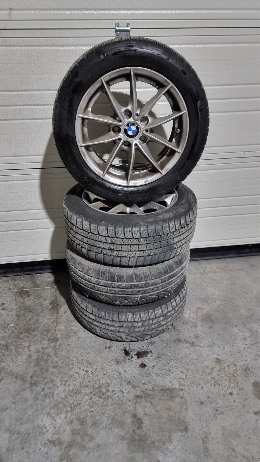 Jantes Bmw avec pneus 5x120, Autos : Pièces & Accessoires, Pneus & Jantes, Pneus et Jantes, Pneus hiver, Enlèvement ou Envoi, 16 pouces