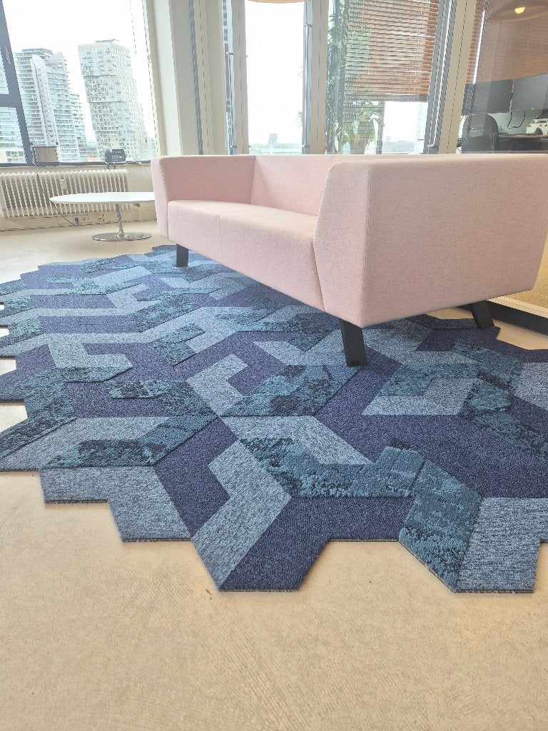geometrische vloer tapijt, Huis en Inrichting, Stoffering | Tapijten en Vloerkleden, Zo goed als nieuw, 200 cm of meer, 150 tot 200 cm