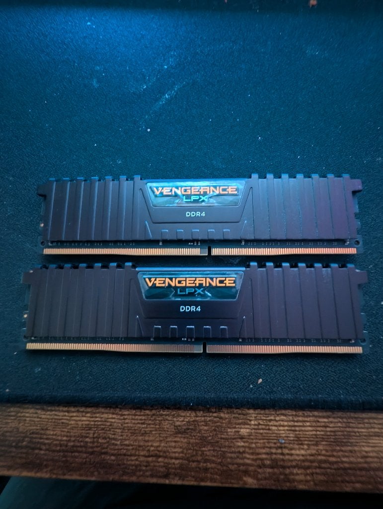 RAM DDR4 corsair Vengeance LPX32GB 2x16GB 3200mhz, Ophalen, Gebruikt, 32 GB, DDR4