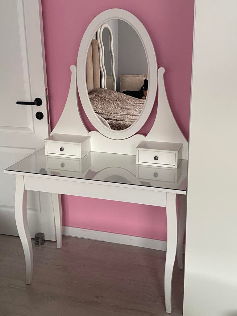 Hemnes toilettafel met spiegel, Huis en Inrichting, Tafels | Kaptafels, Ophalen, Zo goed als nieuw