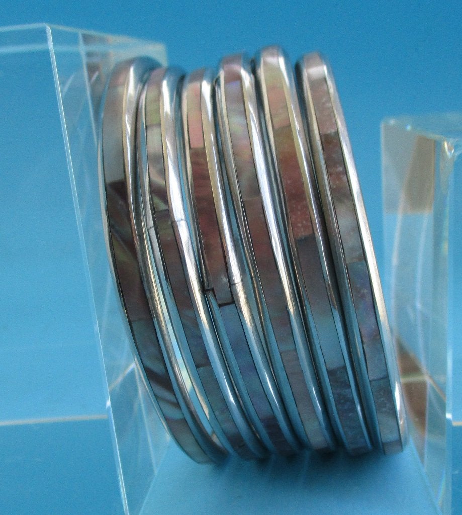 Armb.: AP-31-A: Licht Bruin Parelmoer -0,5cm.- b.m.:6,6cm., Bijoux, Sacs & Beauté, Bijoux anciens, Envoi, Autres matériaux, Bracelet