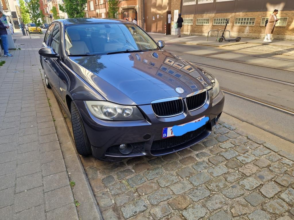 BMW série 3 couleur grise, Autos, Particulier, Achat