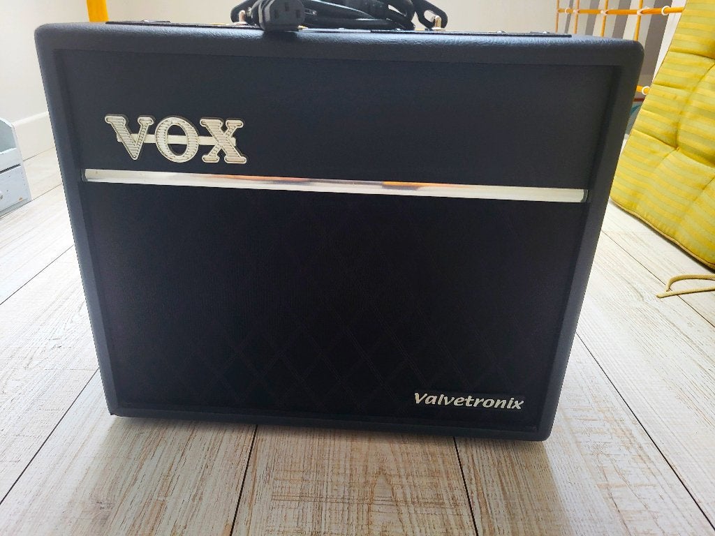 VOX VT20+ en parfait état., Muziek en Instrumenten, Ophalen, Gebruikt, Gitaar, Minder dan 50 watt