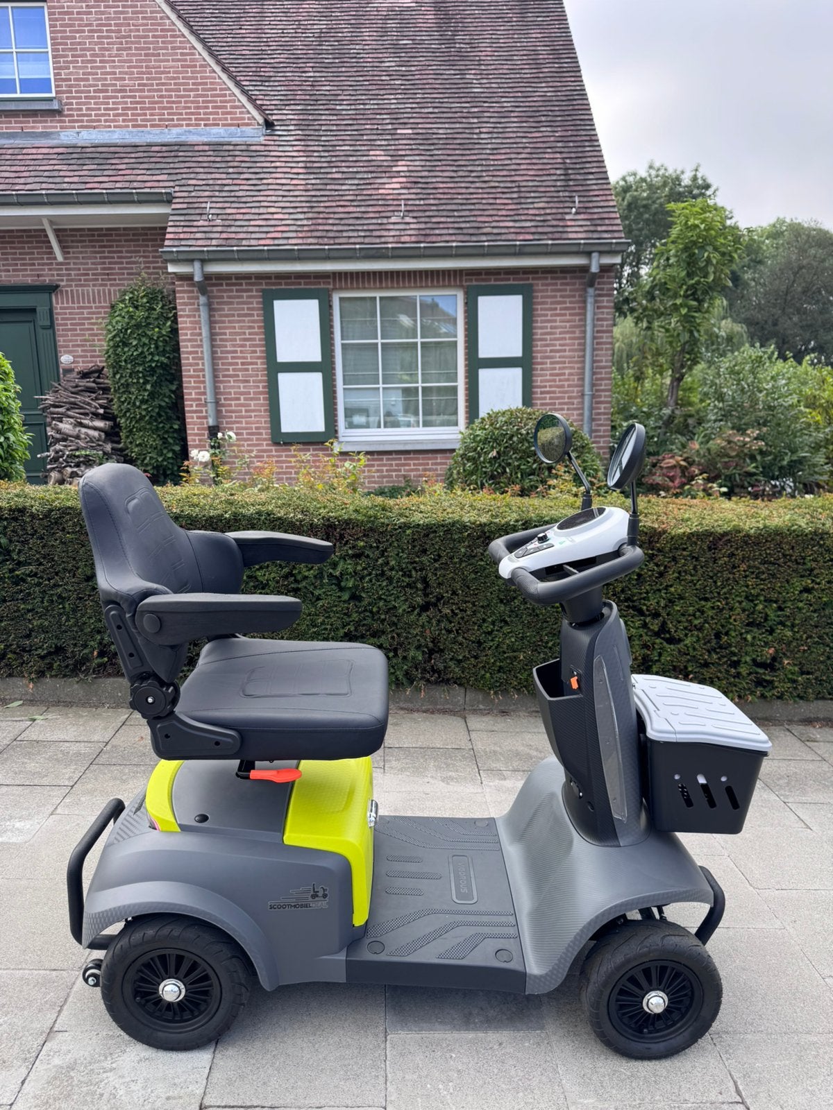 Mobitech F4 Prachtig, modern Scootmobiel ( Nieuwe ), Ophalen of Verzenden, Inklapbaar, Nieuw, Elektrische rolstoel