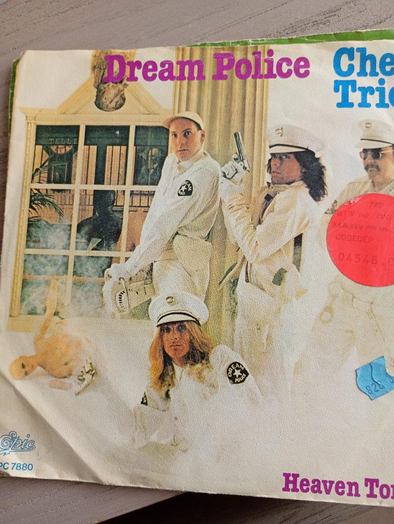 Cheap Trick - Dream police, Gebruikt, 7 inch, Single, Ophalen of Verzenden