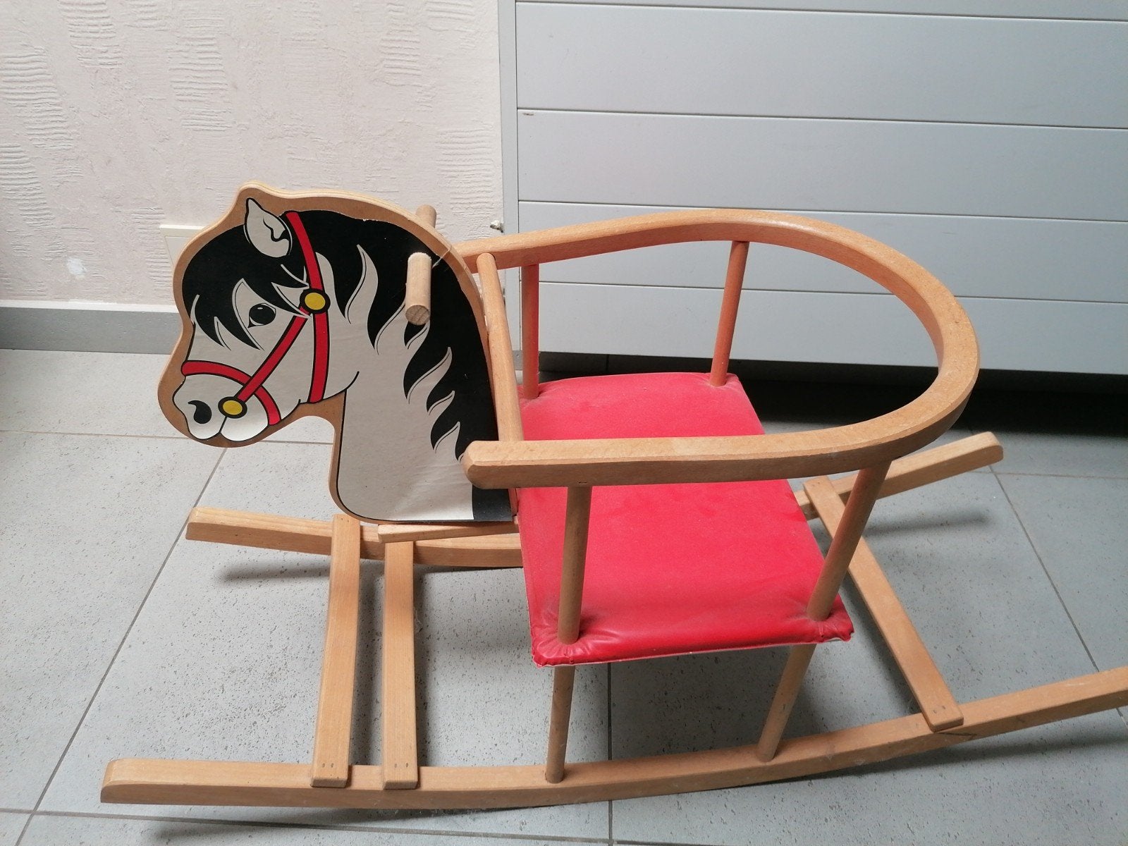 Schommelpaard, Enlèvement