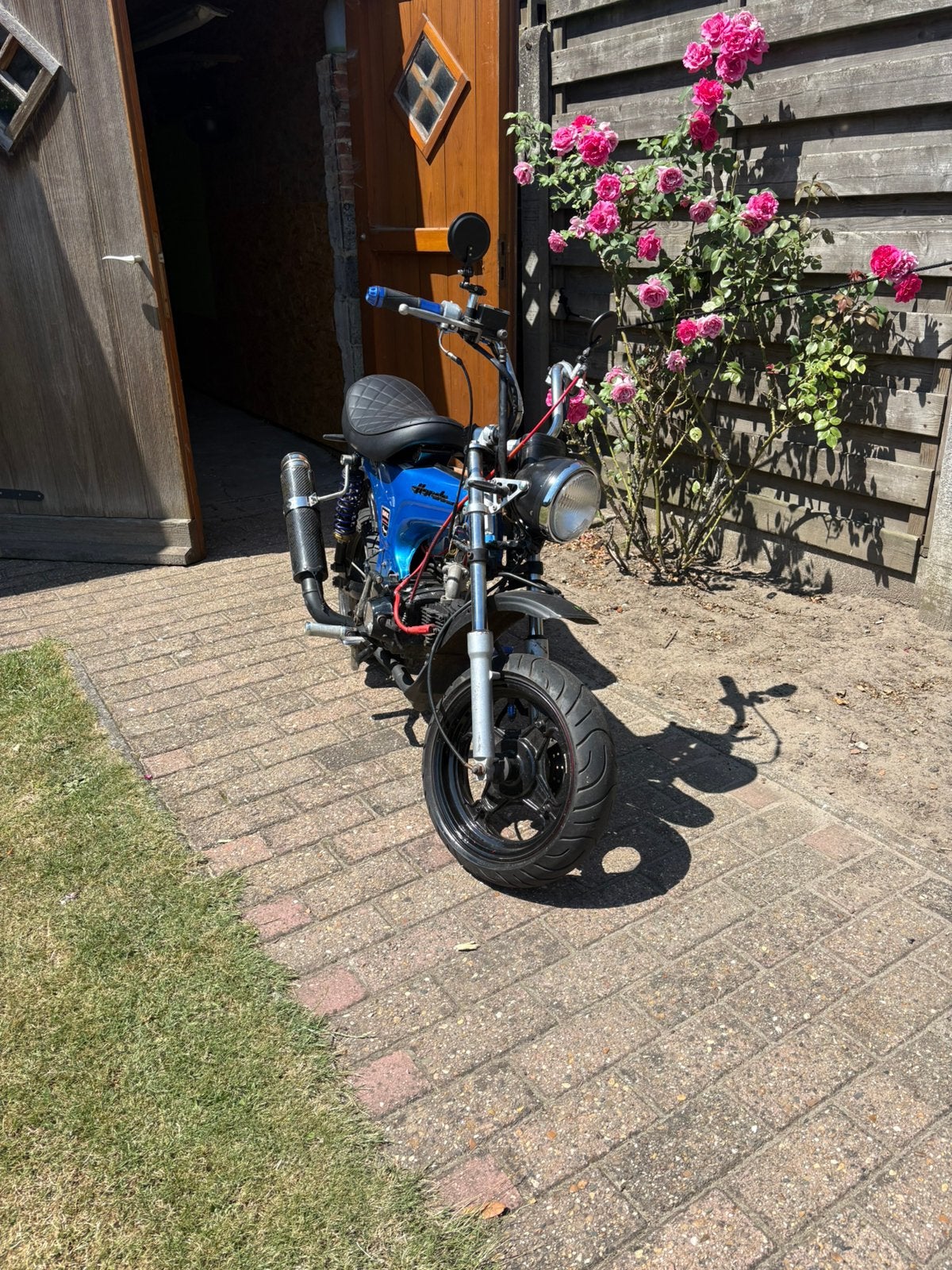 Skyteam dax 50 cc b klasse, Fietsen en Brommers, Ophalen, Zo goed als nieuw