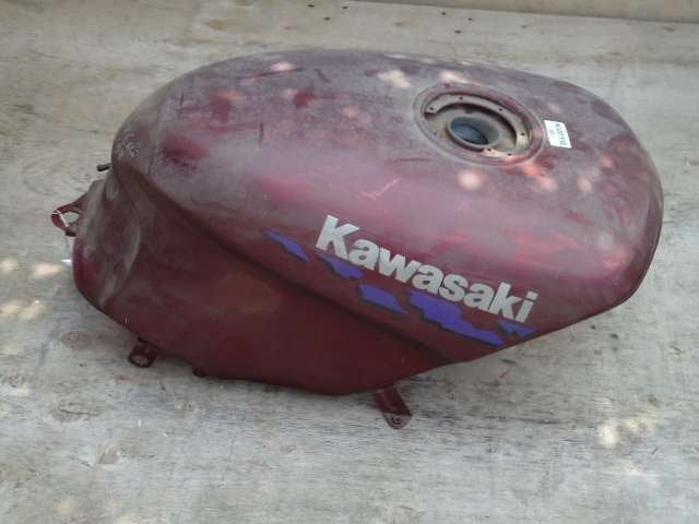 GPZ600R 1985 - 1990 Kawasaki Benzinetank D1-11329, Motoren