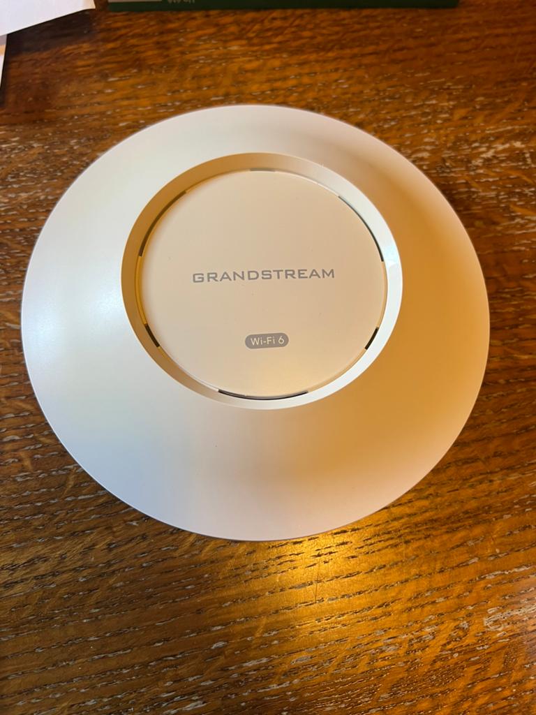 Grandstream point d’acces Wifi, Ophalen, Zo goed als nieuw