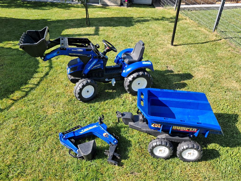 Tracteur enfant - Falk New Holland bleu + remorque + grue, Enlèvement ou Envoi, Utilisé, Véhicule à pédales