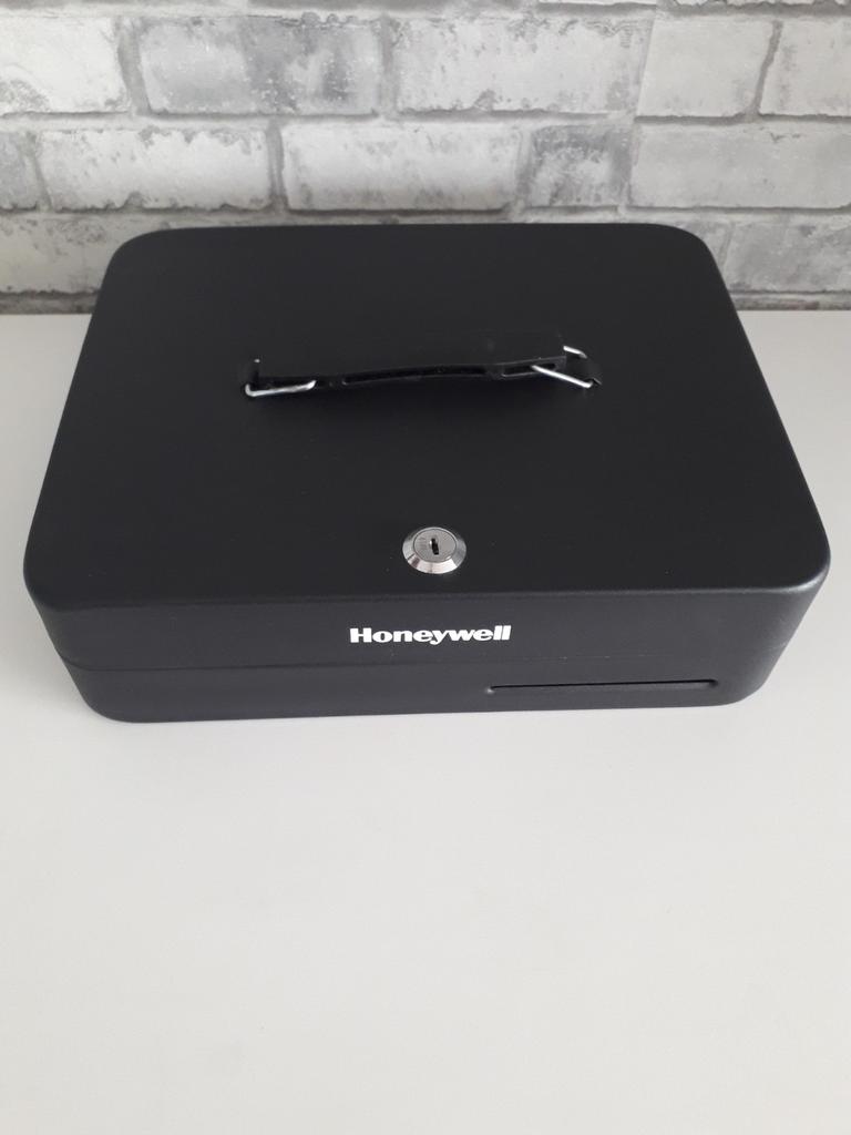 Geldkist  Honeywell, Ophalen