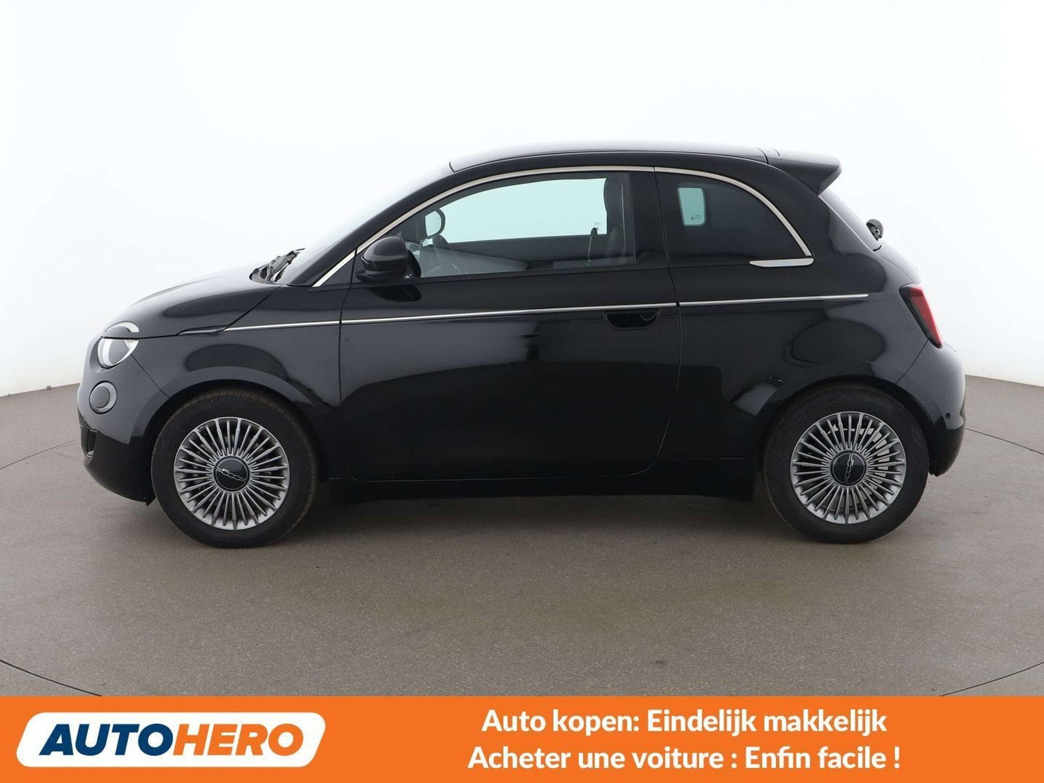 Fiat 500E electric drive 87 kW 3+1 (bj 2023, automaat), Auto's, Stof, Zwart, Zwart, 1395 kg