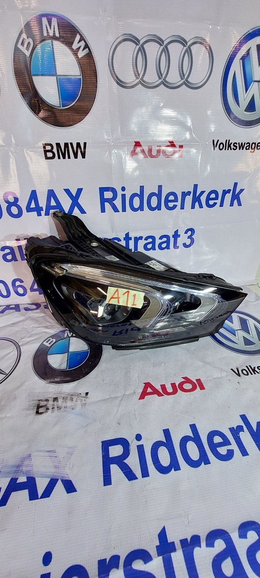 GLE W167 VOL LED KOPLAMP Rechts A1679066504 ORIGINEEL, Utilisé, -, -, Enlèvement ou Envoi