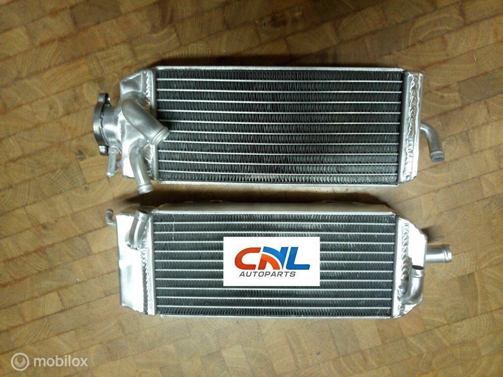 Radiateur Suzuki RM125 W/X/Y 2-stroke 1998-2000 99, Neuf, Enlèvement ou Envoi