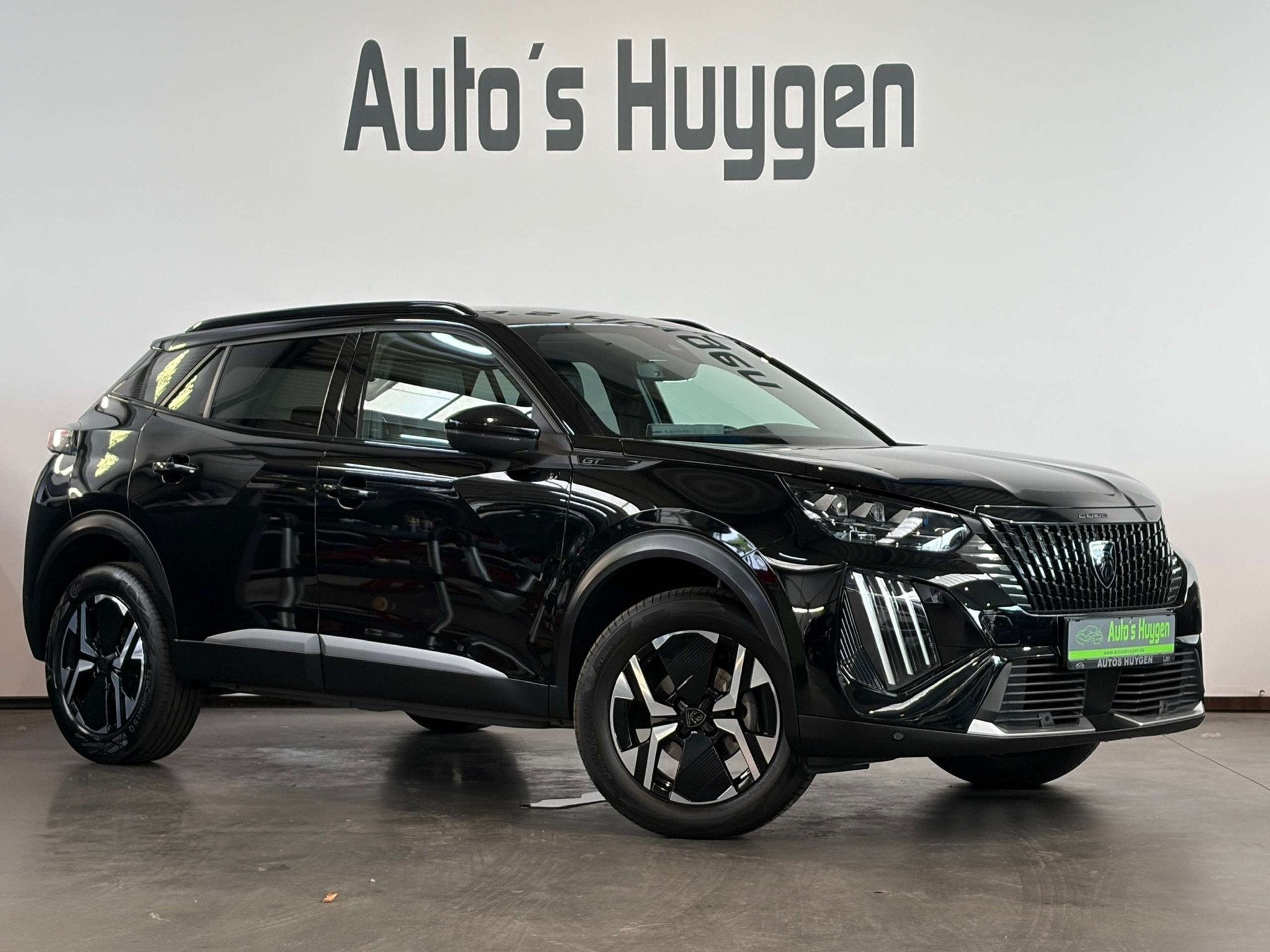 Peugeot 2008 1.2 PureTech GT. VERKOCHT (bj 2023, automaat), Auto's, Gebruikt, 1199 cc, Zwart, Bi-Xenon koplampen
