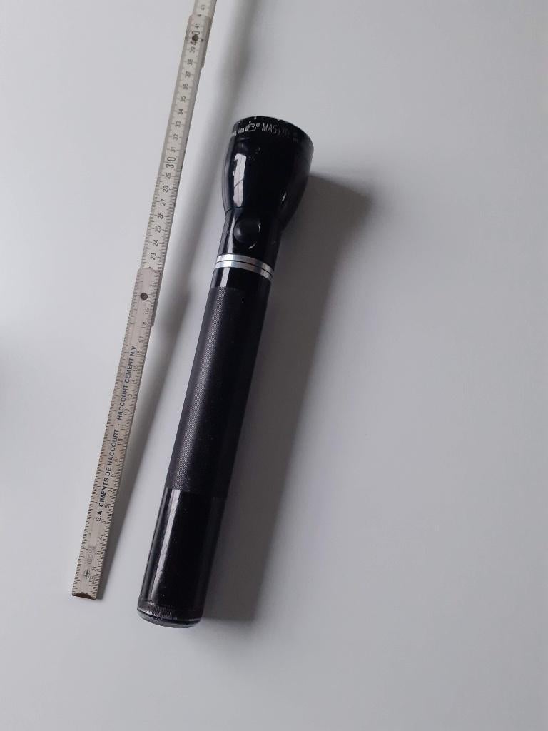 Mag-lite security lamp, Enlèvement, Utilisé, Batterie