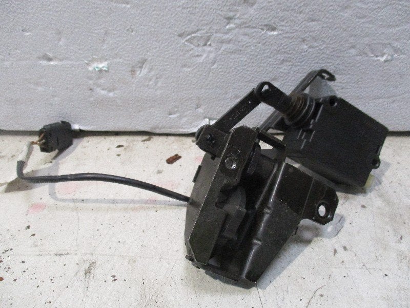 ACHTERKLEP ONTGRENDELING BMW 5 serie Touring (E39), Gebruikt, BMW, Petuelring 130
80809  München, DE, Bayerische Motoren Werke AG