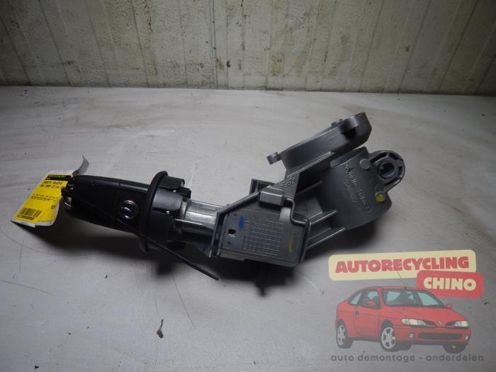 Kontaktslot + Sleutel van een Opel Corsa, Gebruikt, -, -, Opel