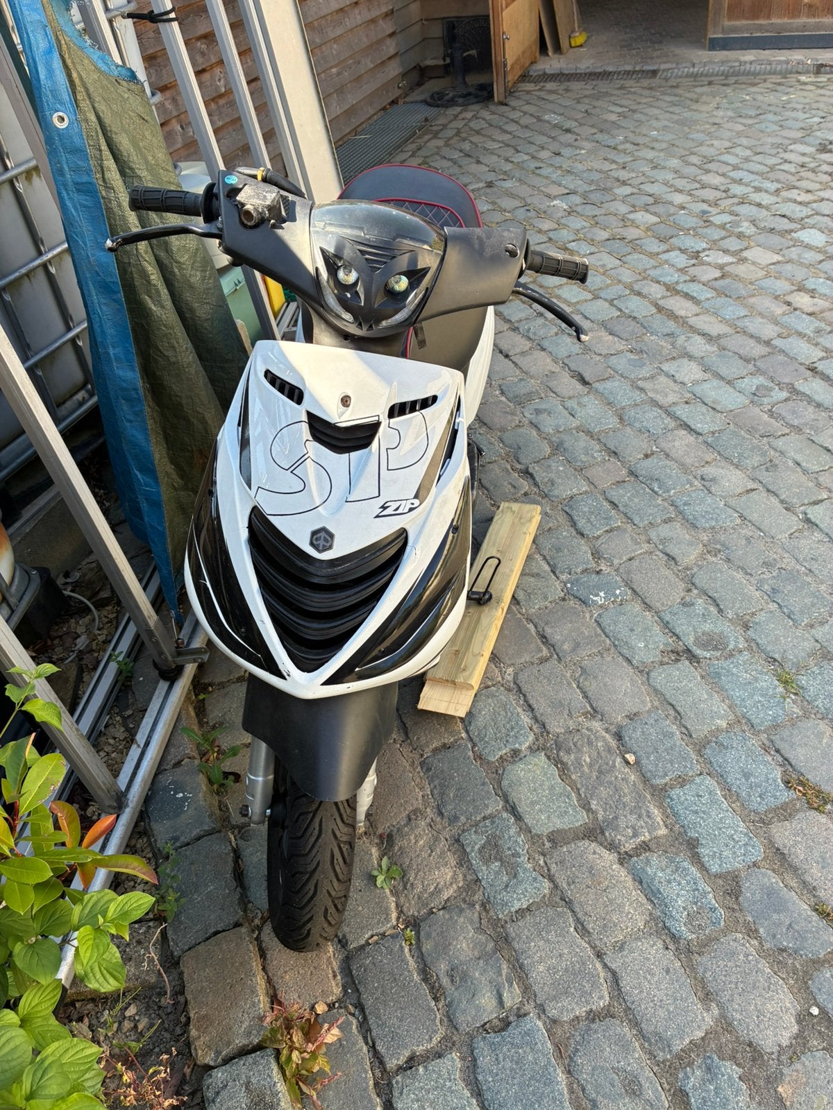 Piaggio zip 70cc 2takt, Ophalen, Zo goed als nieuw, Benzine, 70 cc