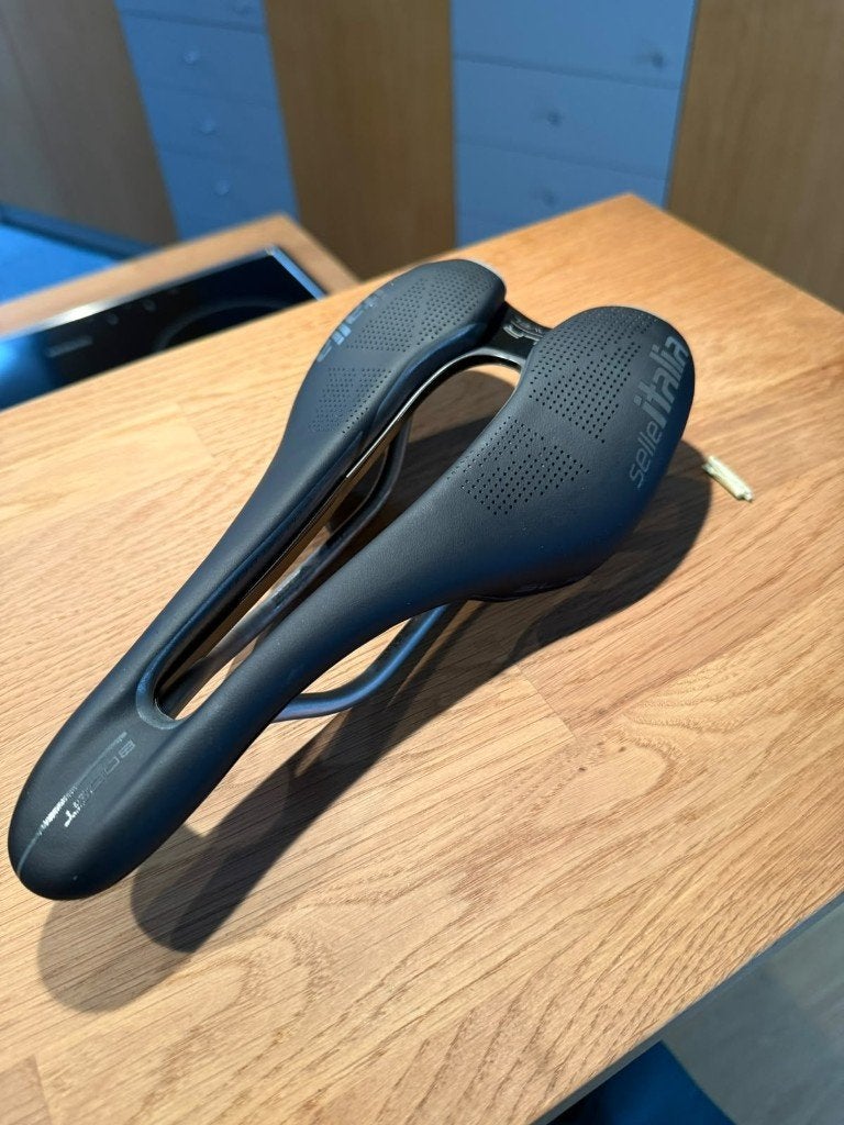 SELLE ITALIA SLR BOOST GRAVEL SUPERFLOW S3, Fietsen en Brommers, Ophalen of Verzenden, Zo goed als nieuw, Zadel