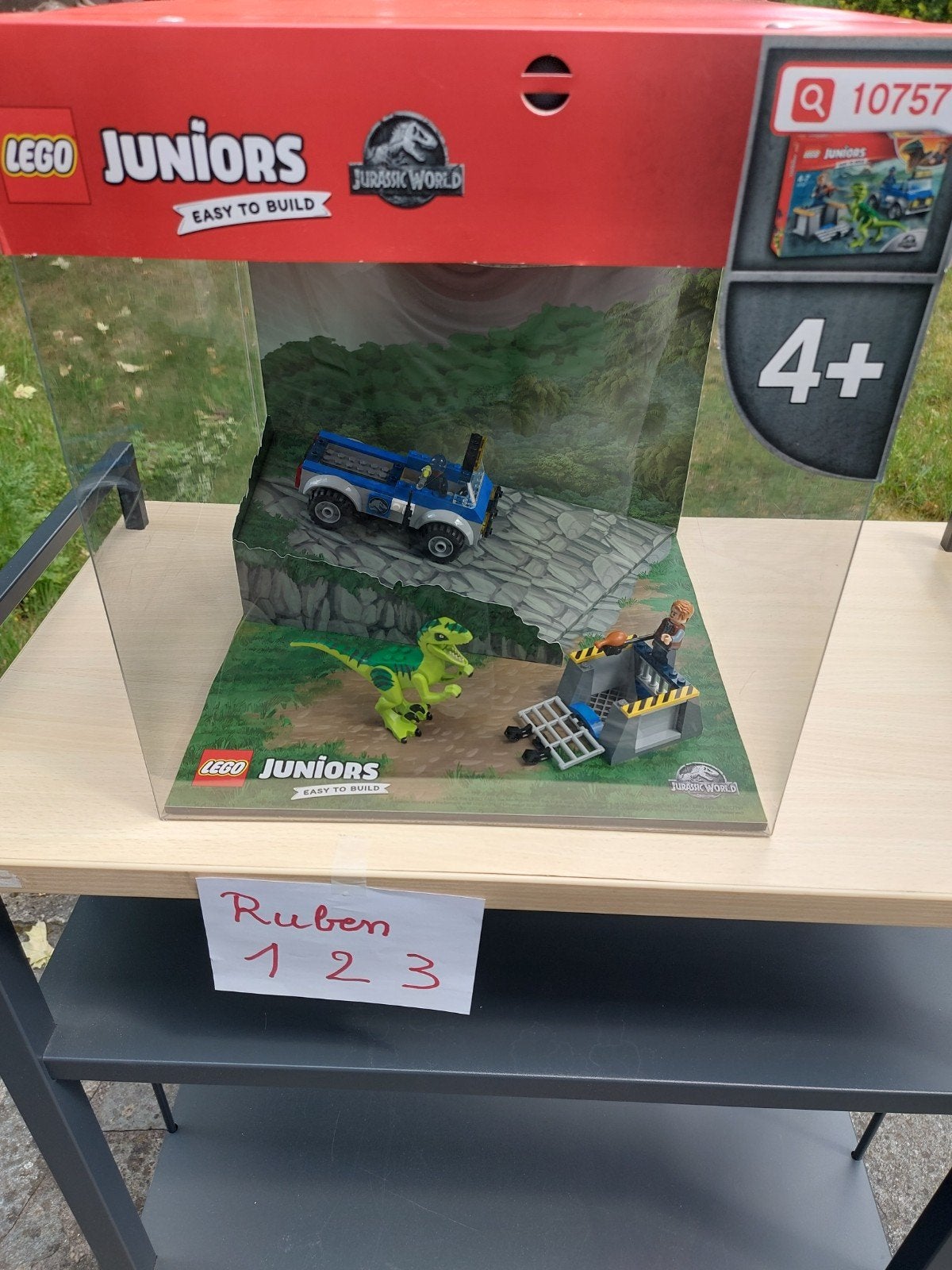 Lego Jurassic World display, Enfants & Bébés, Jouets | Duplo & Lego, Lego, Jurassic World, Enlèvement