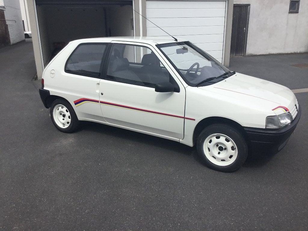 Peugeot 106 oldtimer, Auto's, Oldtimers, Voorwielaandrijving, Stof, Wit, Handgeschakeld