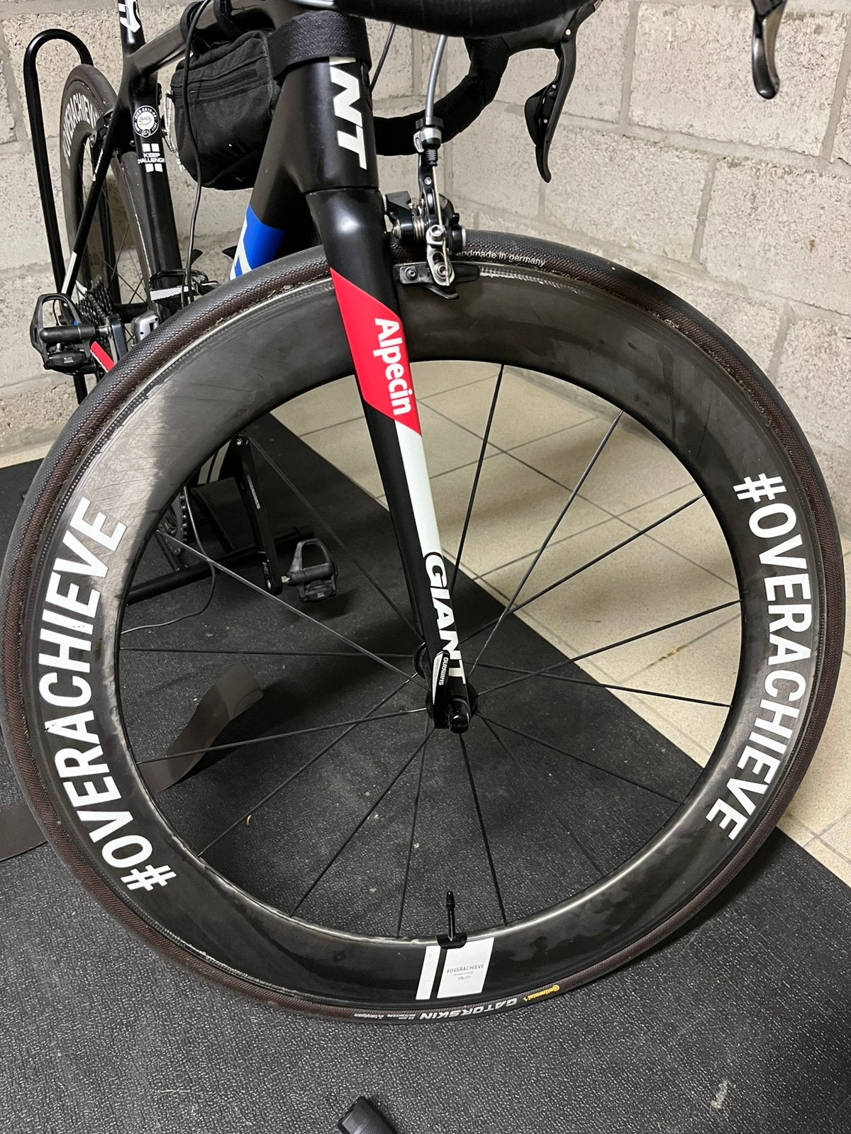 Overachieve Carbon wielen, Fietsen en Brommers, Ophalen, Zo goed als nieuw, Carbon, Velgrem