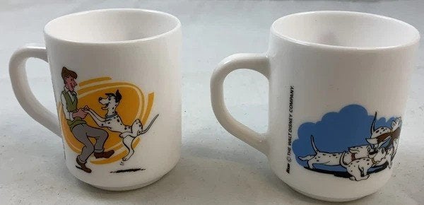 Ensemble de 2 tasses Disney 101 Dalmatians en verre à lait D, Envoi, Autres personnages, Comme neuf, Service