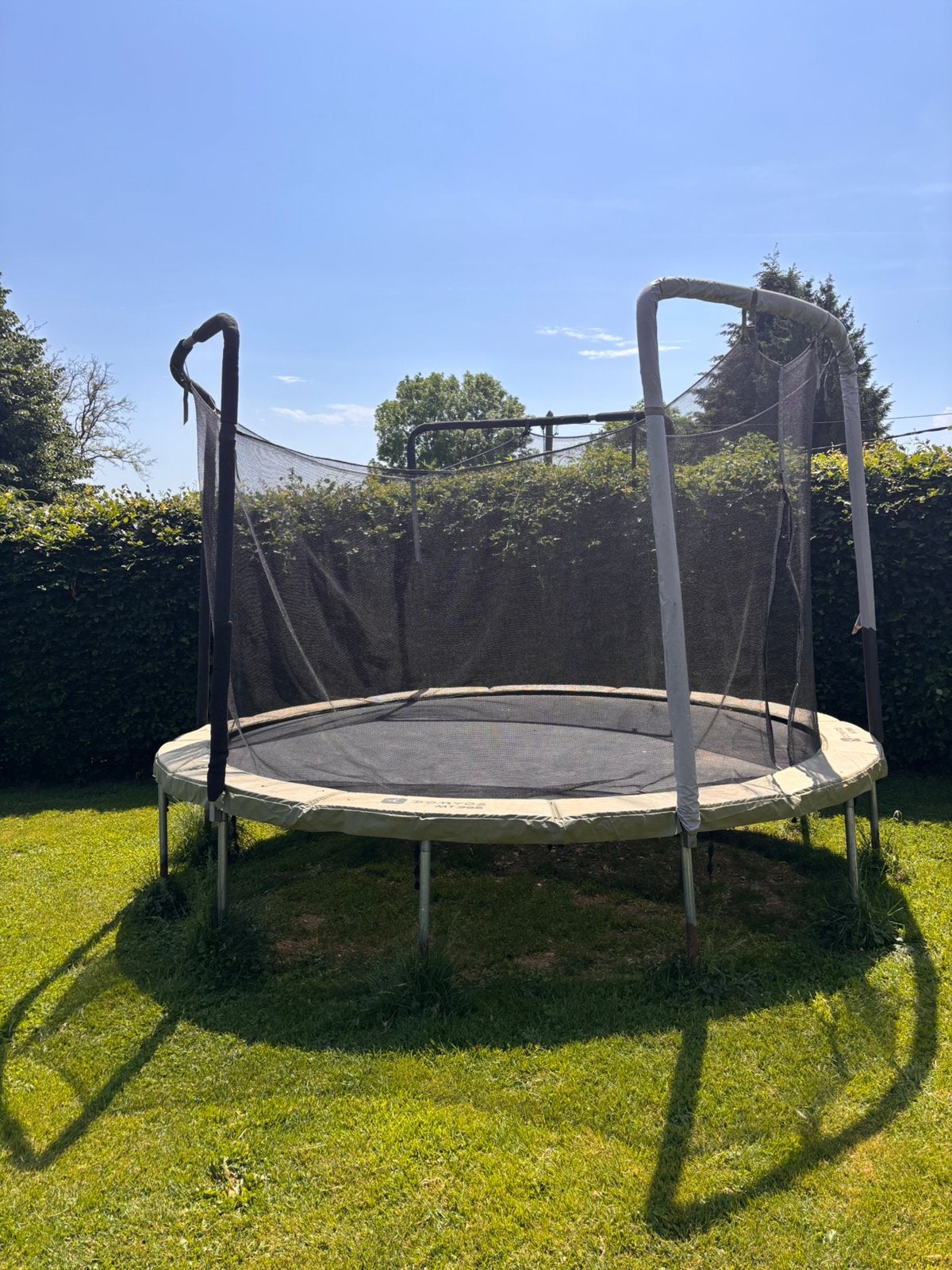 Trampoline, Enfants & Bébés, Jouets | Extérieur | Trampolines, Enlèvement, Comme neuf