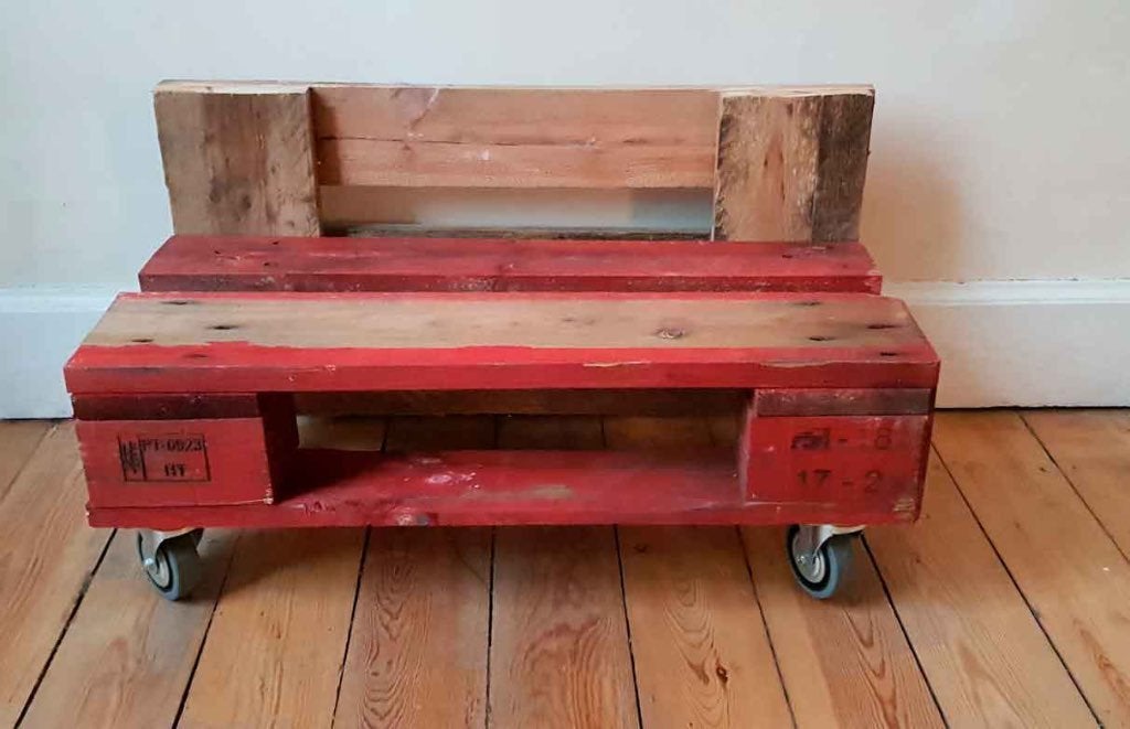 Petite table / banc en bois ECO  sur roulettes 4 disponibles, Enlèvement ou Envoi, Comme neuf