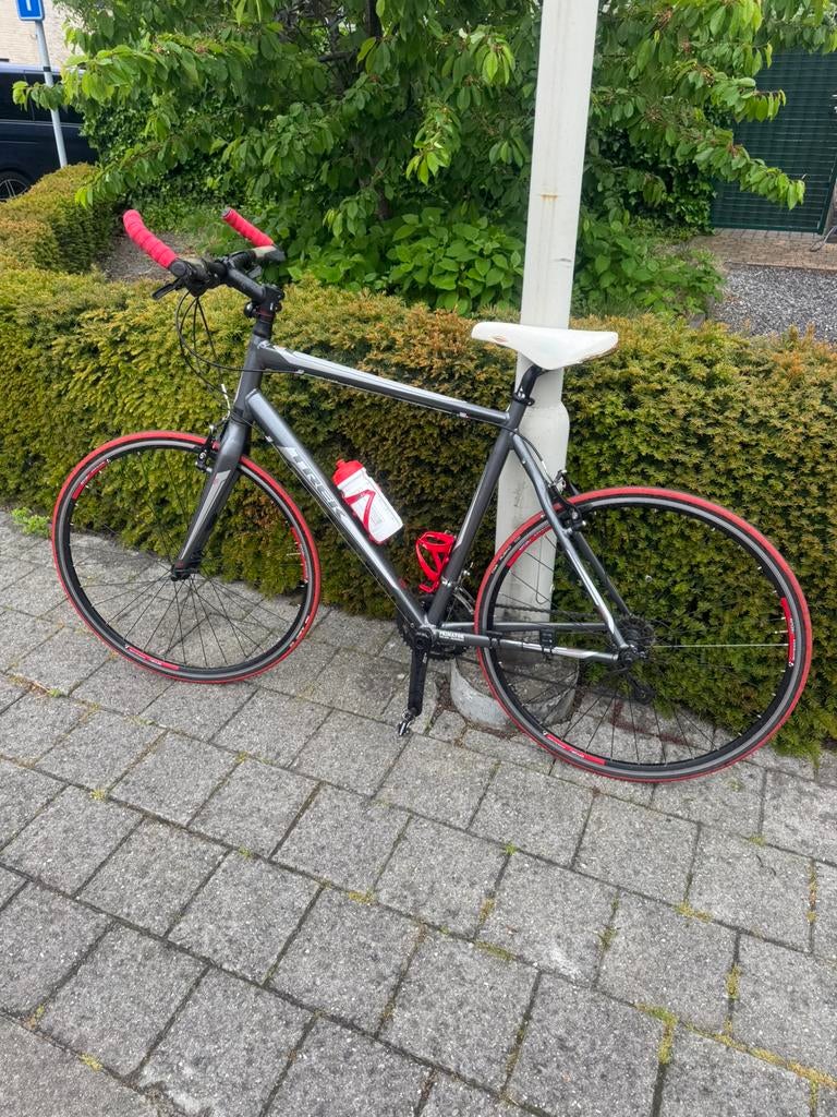 TREK COURS FIETS MAAT 56 in perfecte staat 18 versnellingen, Fietsen en Brommers, Ophalen, Zo goed als nieuw