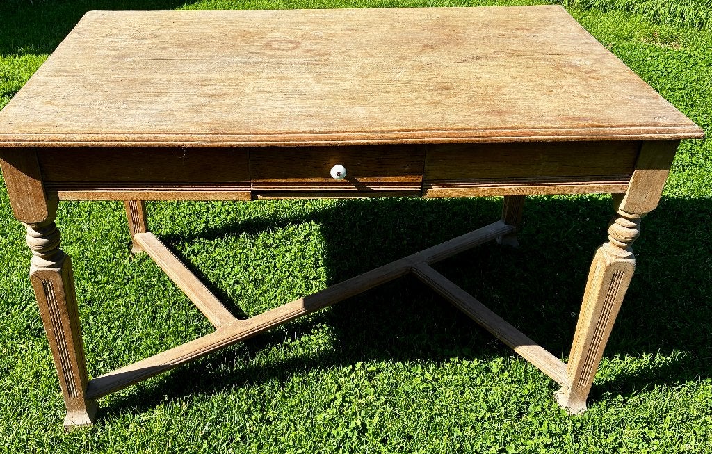 Antieke keukentafel met fraai onderstel, Antiek en Kunst, Ophalen