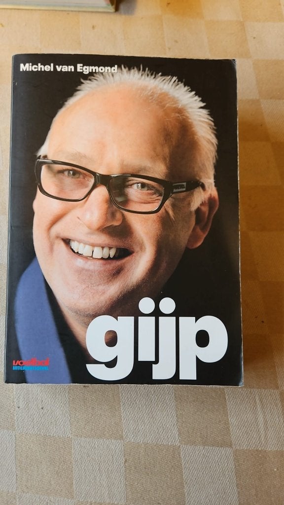 voetbalboek voetbal boek Gijp michiel v Egmond, Ophalen of Verzenden, Zo goed als nieuw