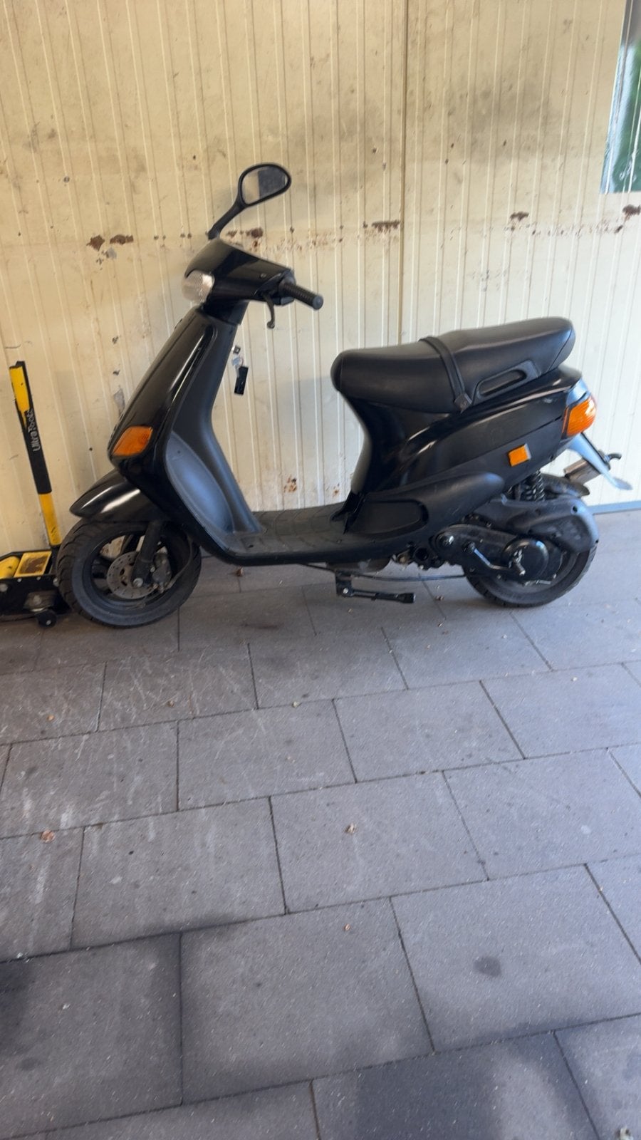 piaggio zip type 3, Fietsen en Brommers, Ophalen, Piaggio, Zo goed als nieuw