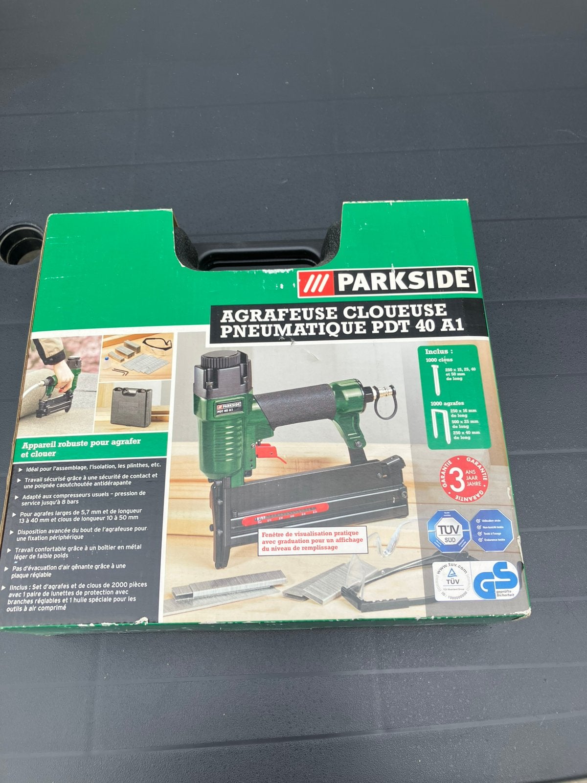 Perslucht nietpistoolset, Doe-het-zelf en Bouw, Gereedschap | Boormachines, Ophalen, Zo goed als nieuw