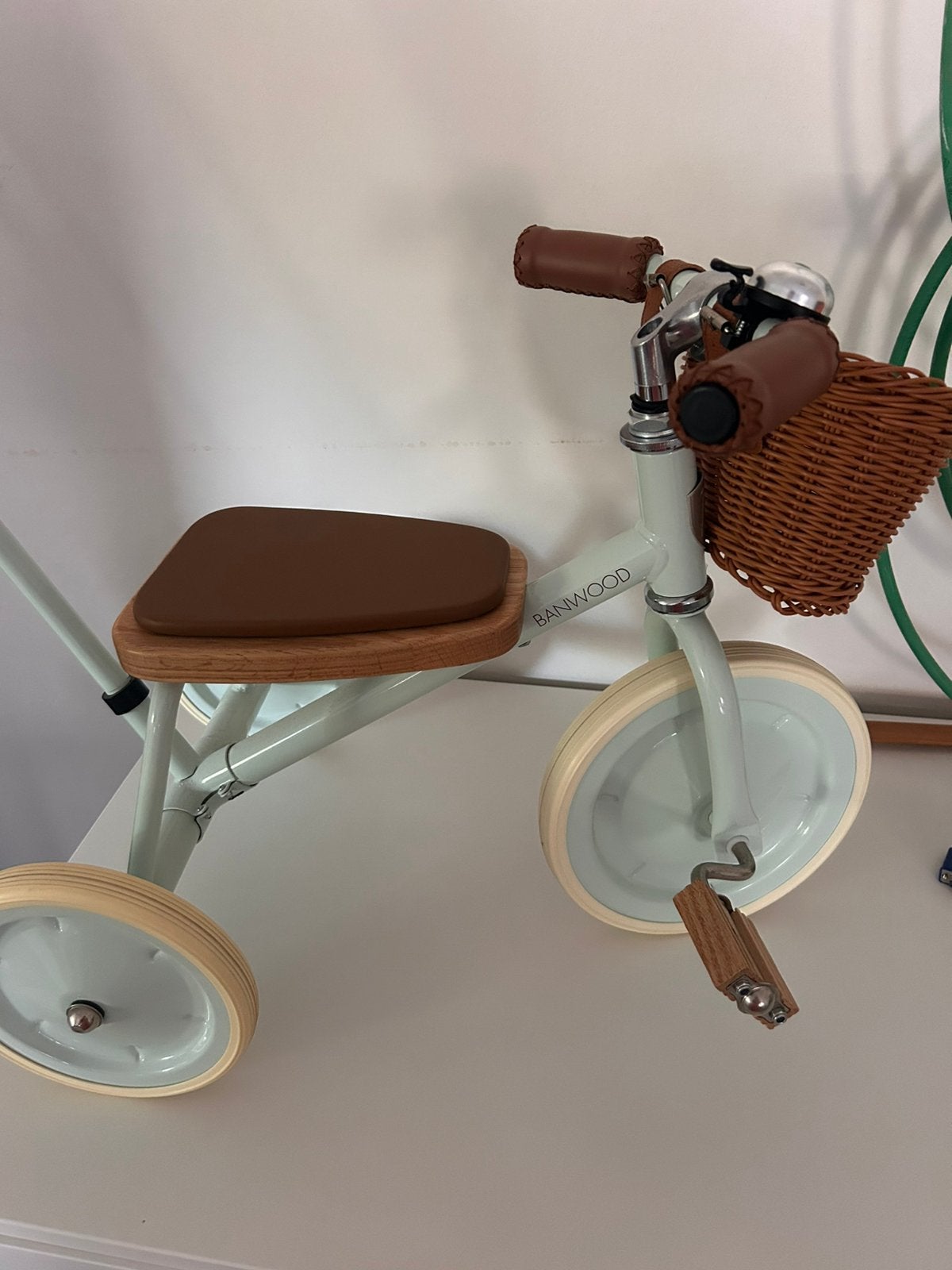 Driewieler Banwood, Fietsen en Brommers, Ophalen, Zo goed als nieuw, Duwstang