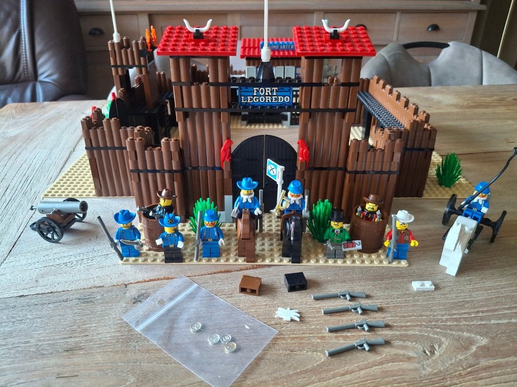 Lego - 6769 - Fort Legoredo, Overige thema's, Lego, Ophalen of Verzenden, Zo goed als nieuw