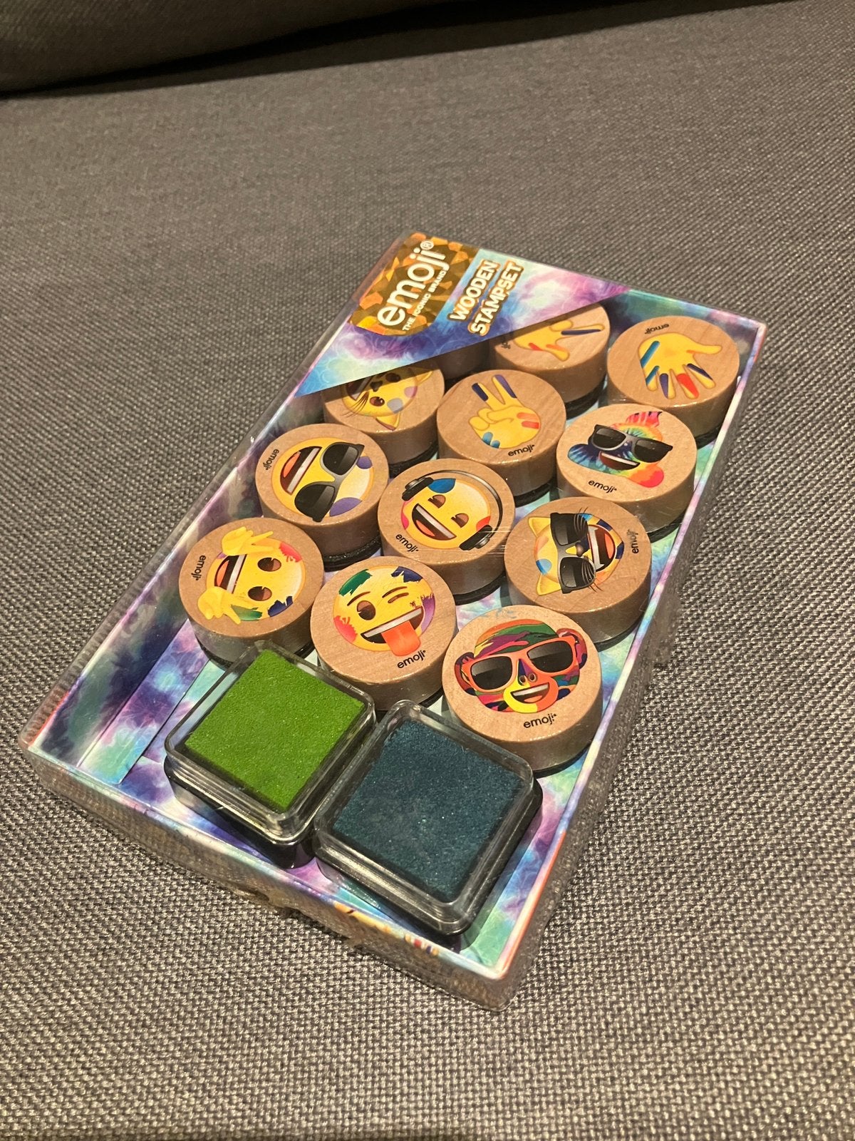Set van 12 houten emoji stempels, Hobby en Vrije tijd, Ophalen of Verzenden