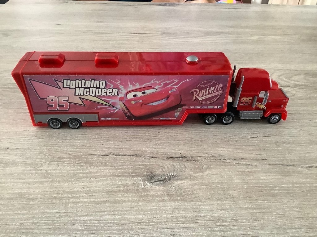 Kit de jeu Disney-Pixar Cars Mack Truck Superliner, Enlèvement ou Envoi, Comme neuf