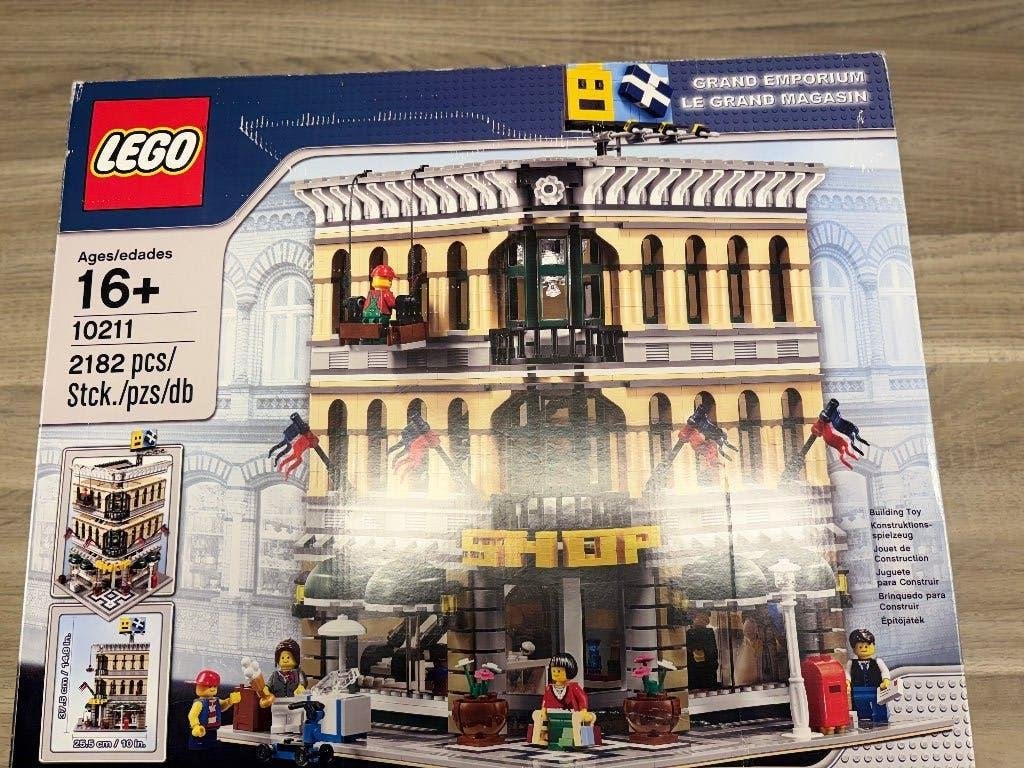 LEGO Creator Expert 10211 Grand Emporium, Kinderen en Baby's, Speelgoed | Duplo en Lego, Gebruikt, Lego, Complete set, Compleet