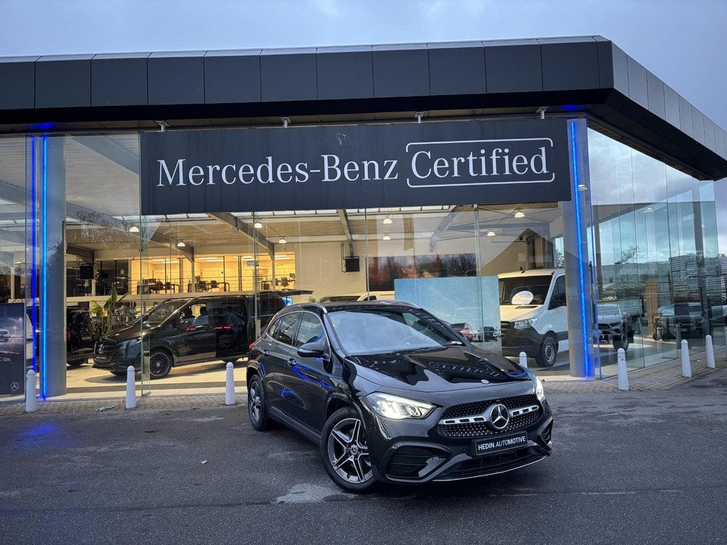 Mercedes-Benz GLA-Klasse 180 AMG Line Verwarmde Zetels | Key, Auto's, Stof, Gebruikt, 4 cilinders, 136 pk