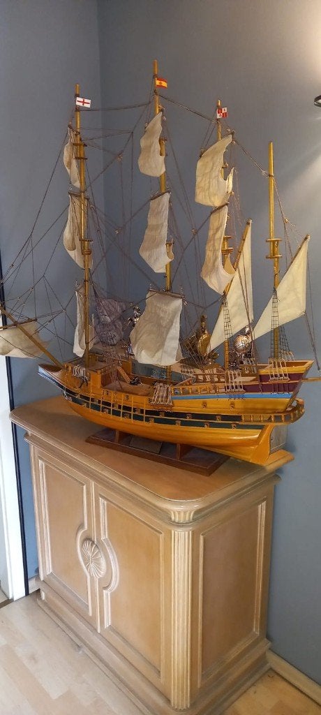 Mooie boot, Enlèvement