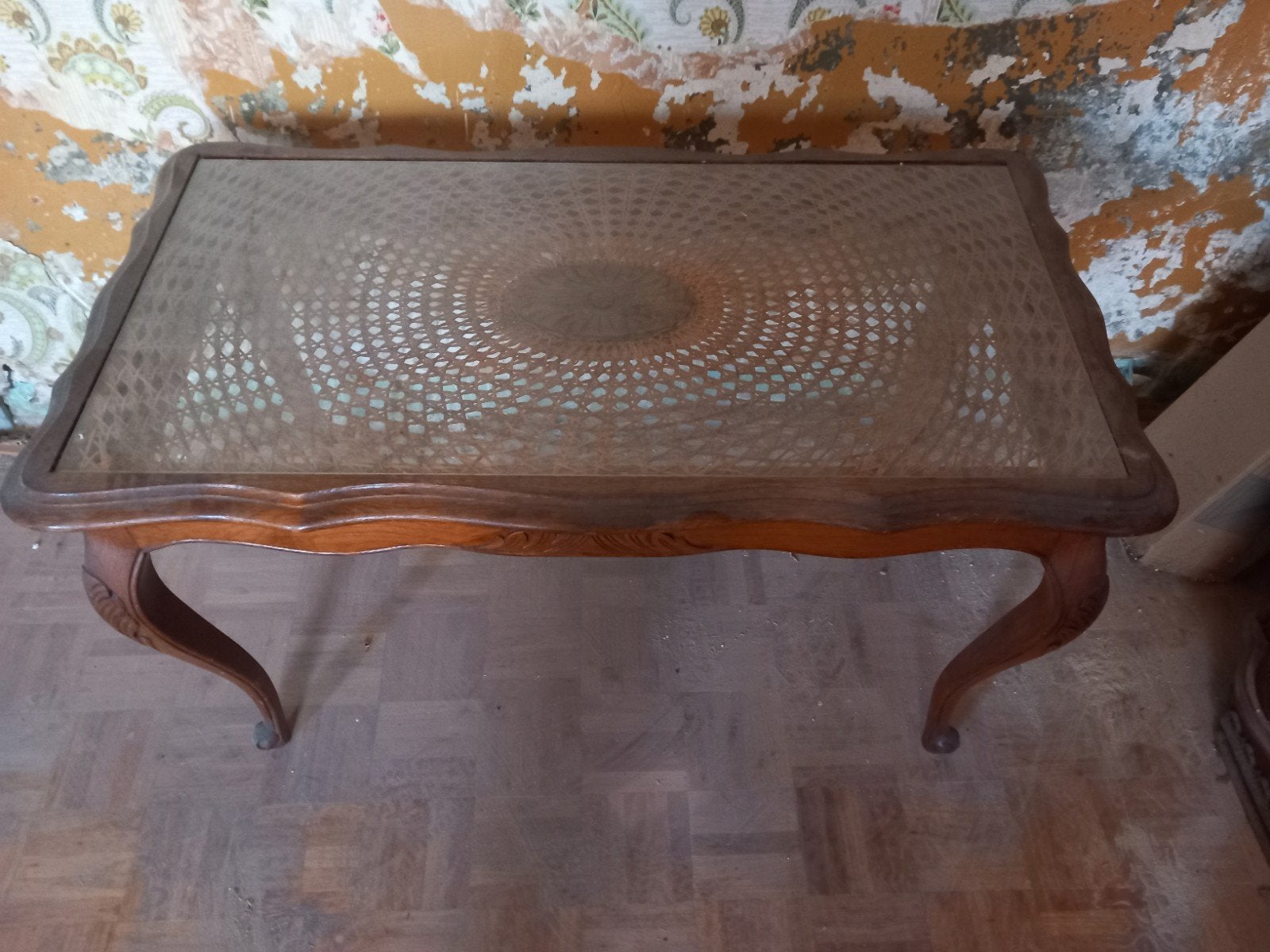 salontafel met een glazen blad, Antiek en Kunst, Ophalen