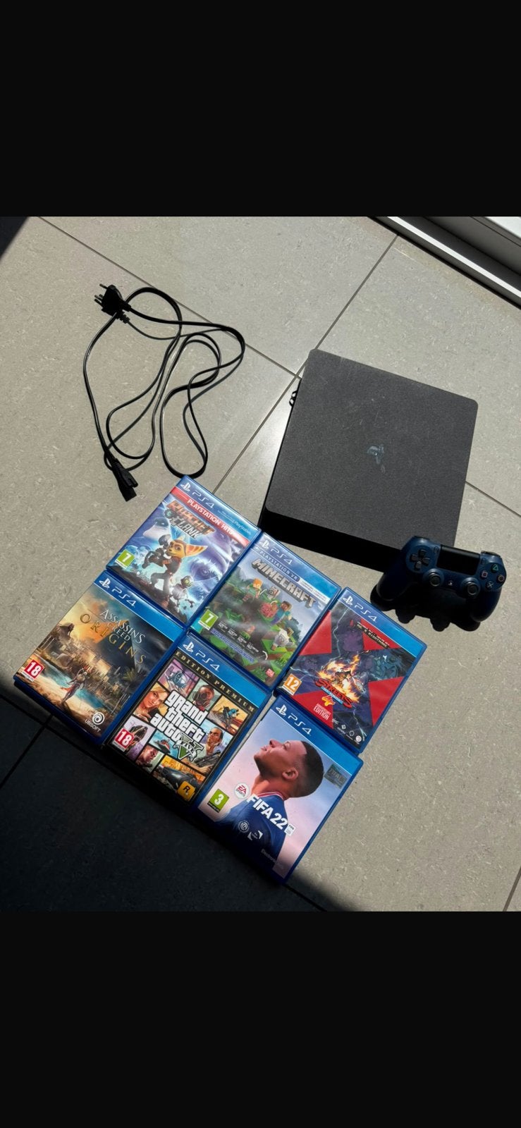 Ps4 + une manette + 6 jeux et câble d’alimentation, Consoles de jeu & Jeux vidéo, Jeux | Sony PlayStation 4, Enlèvement, Utilisé