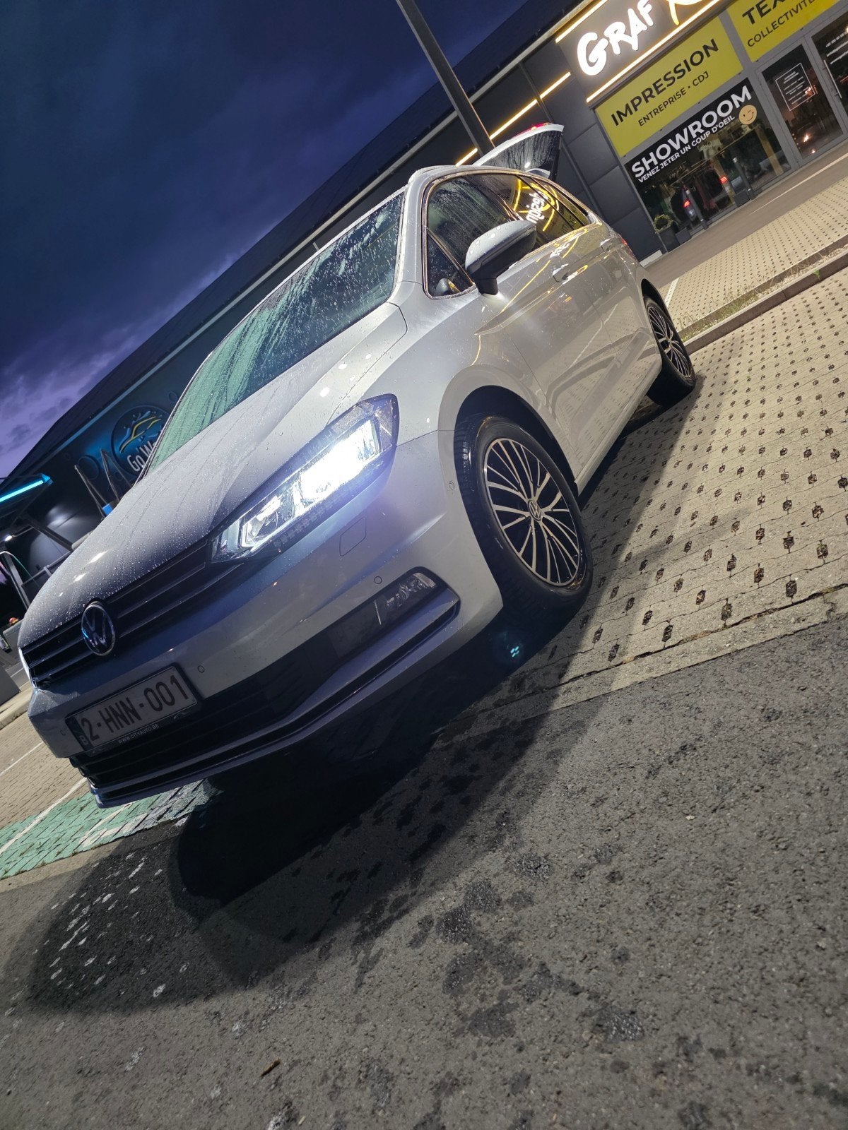 vw touran 2021, Autos, Volkswagen, Cuir, Argent ou Gris, Achat, 7 places