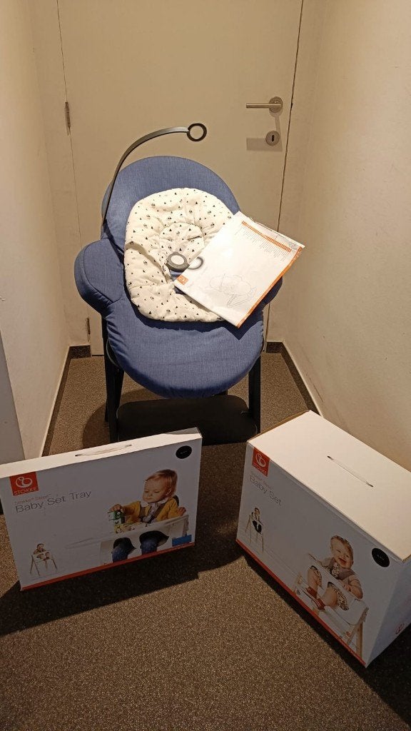 Stokke Steps kinderstoel + babyset + tray + wipper, Enlèvement, Utilisé, Chaise évolutive