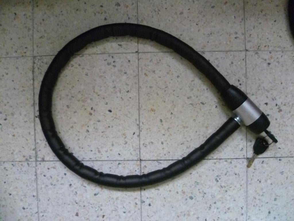 Nieuw ketting fietsslot gehard staal, kostte  25 euro., Ophalen, Nieuw, Kettingslot